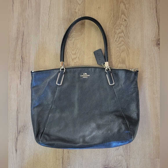 Coach bag - Picture 1 of 7